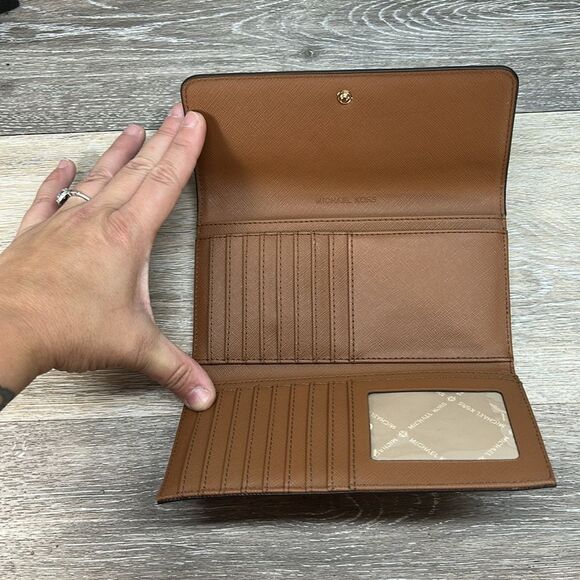 Michael Kors Tan Leather Wallet - Picture 5 of 9